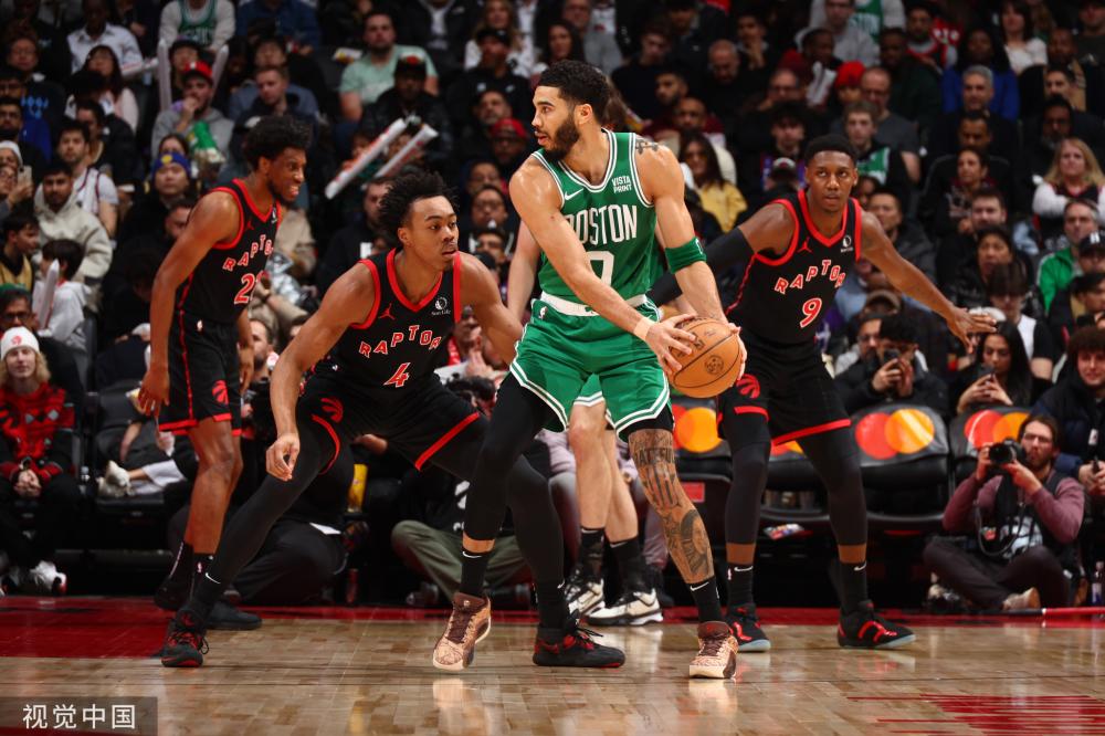 他用自己的 他用自己的